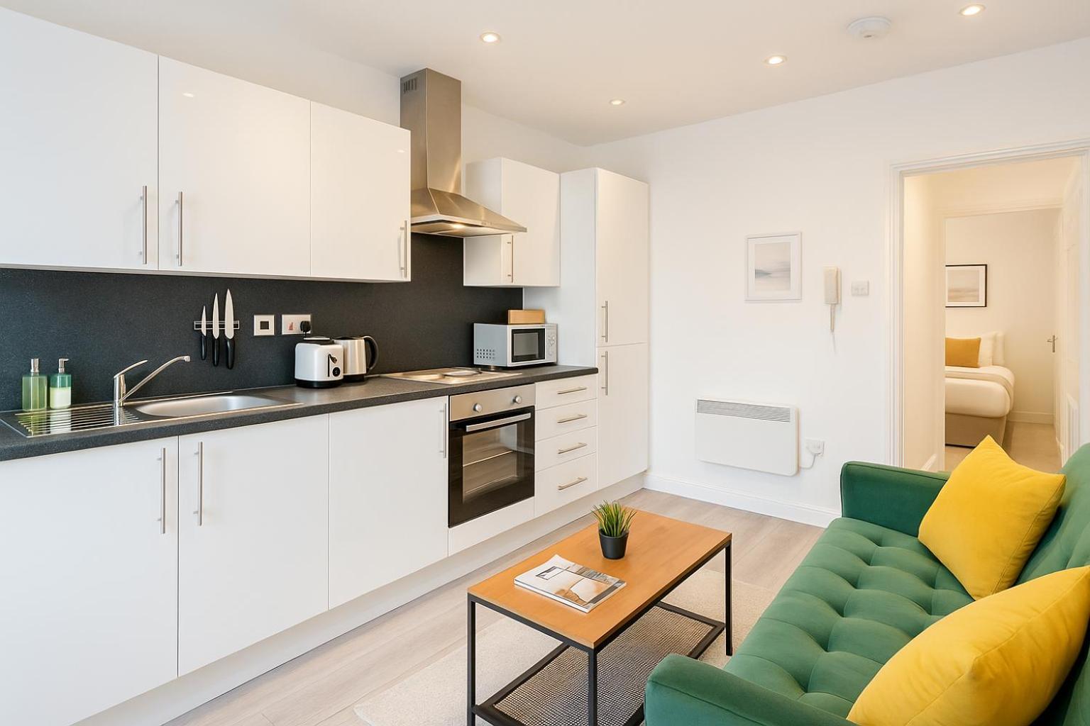 2 Bedroom Apartment Near City Centre, Uni & Parks! Cardiff Kültér fotó
